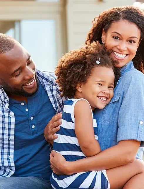 happy-smiling-family-490x640